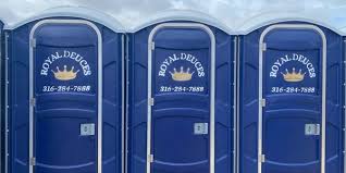 Best VIP or Luxury Restroom Trailers  in Apalachin, NY